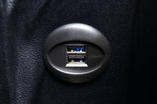 Load image into Gallery viewer, HT Design Southampton Home Theater Seating USB Charger